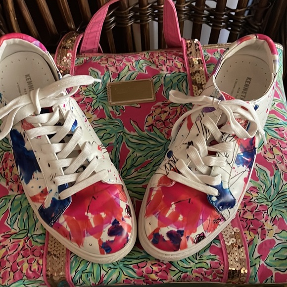 Kenneth Cole size 8.5 sneakers multi colored ready to sell pre-owned. Feels good - Picture 2 of 9